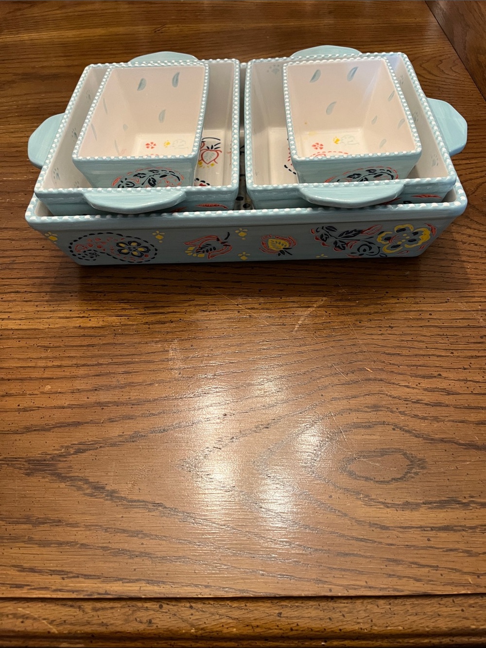 5 piece bakeware set with floral paisley design